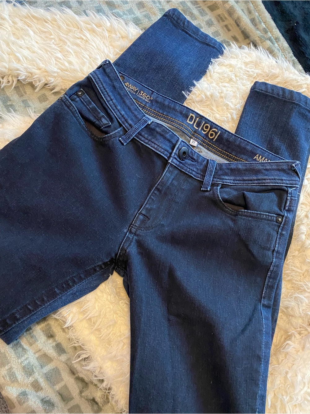 DL1961 Women's Dark Indigo Skinny Jeans